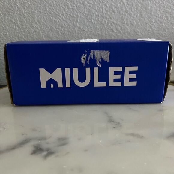 Throw Pillow Covers Set 16" x 16" (Pack of 2) Army Green Holidays NIB By Miulee - Picture 5 of 5